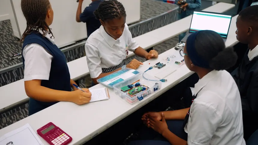 Lancement de l'Initiative Femmes en STEM